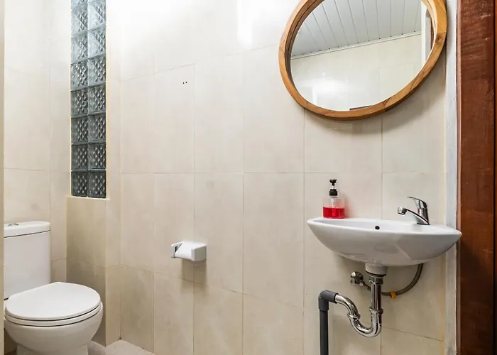 Jukis House Privatunterkunft *